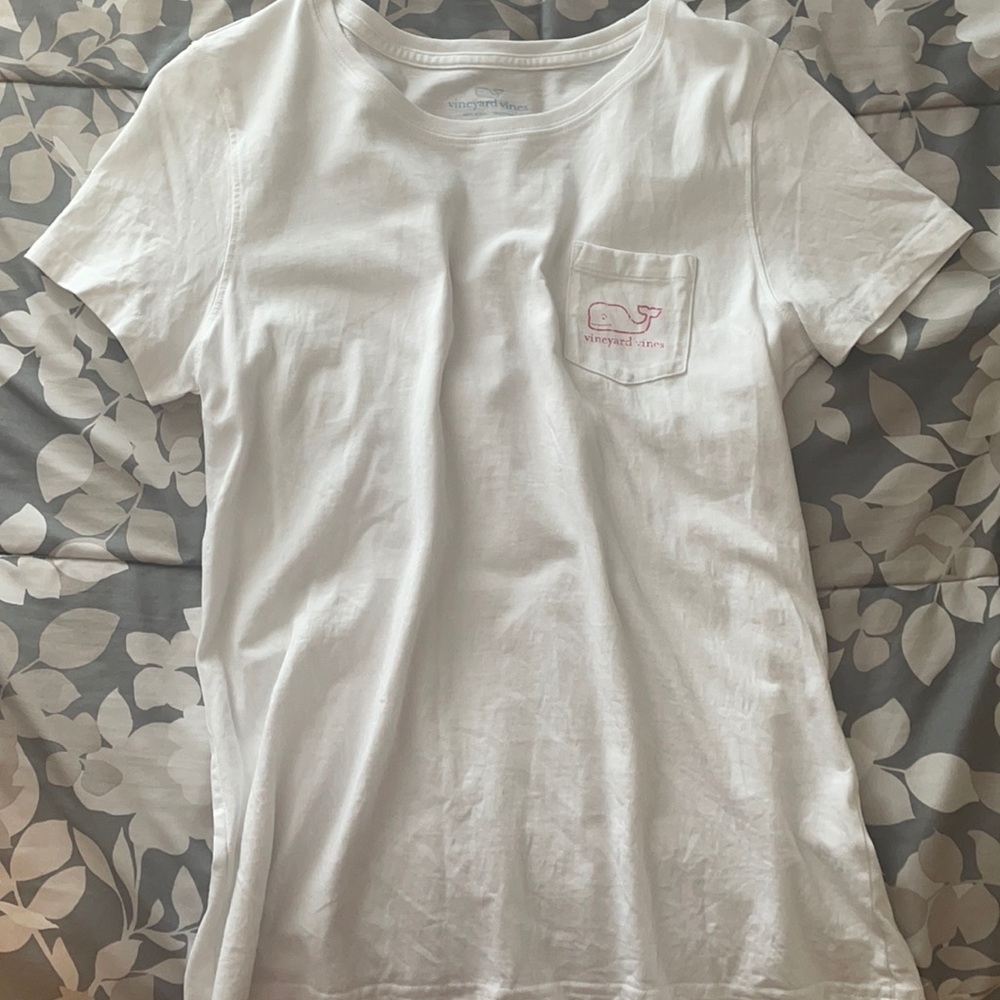 Vinyard Vines tee shirt